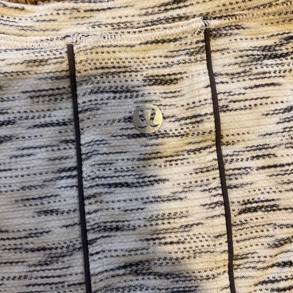 Lululemon Long Distance Tee Shirt - Picture 6 of 6